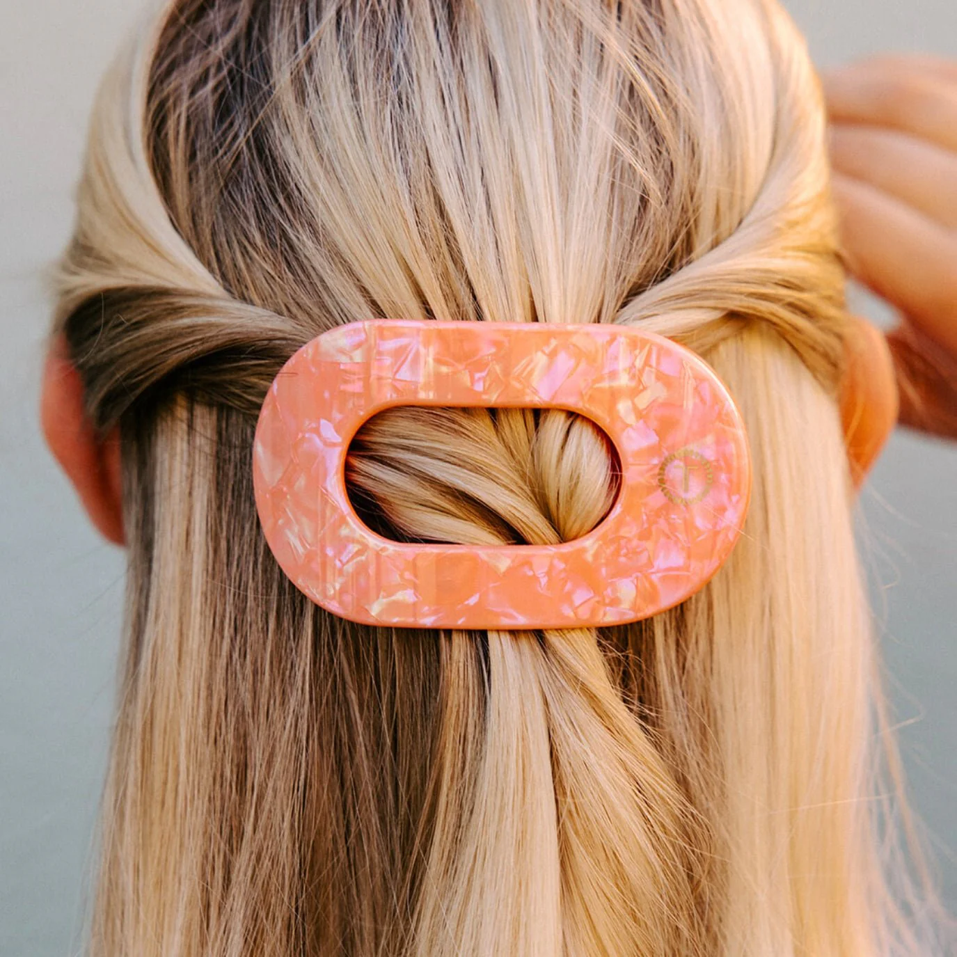 Dreamsicle Medium Flat Round Hair Clip - Image 4