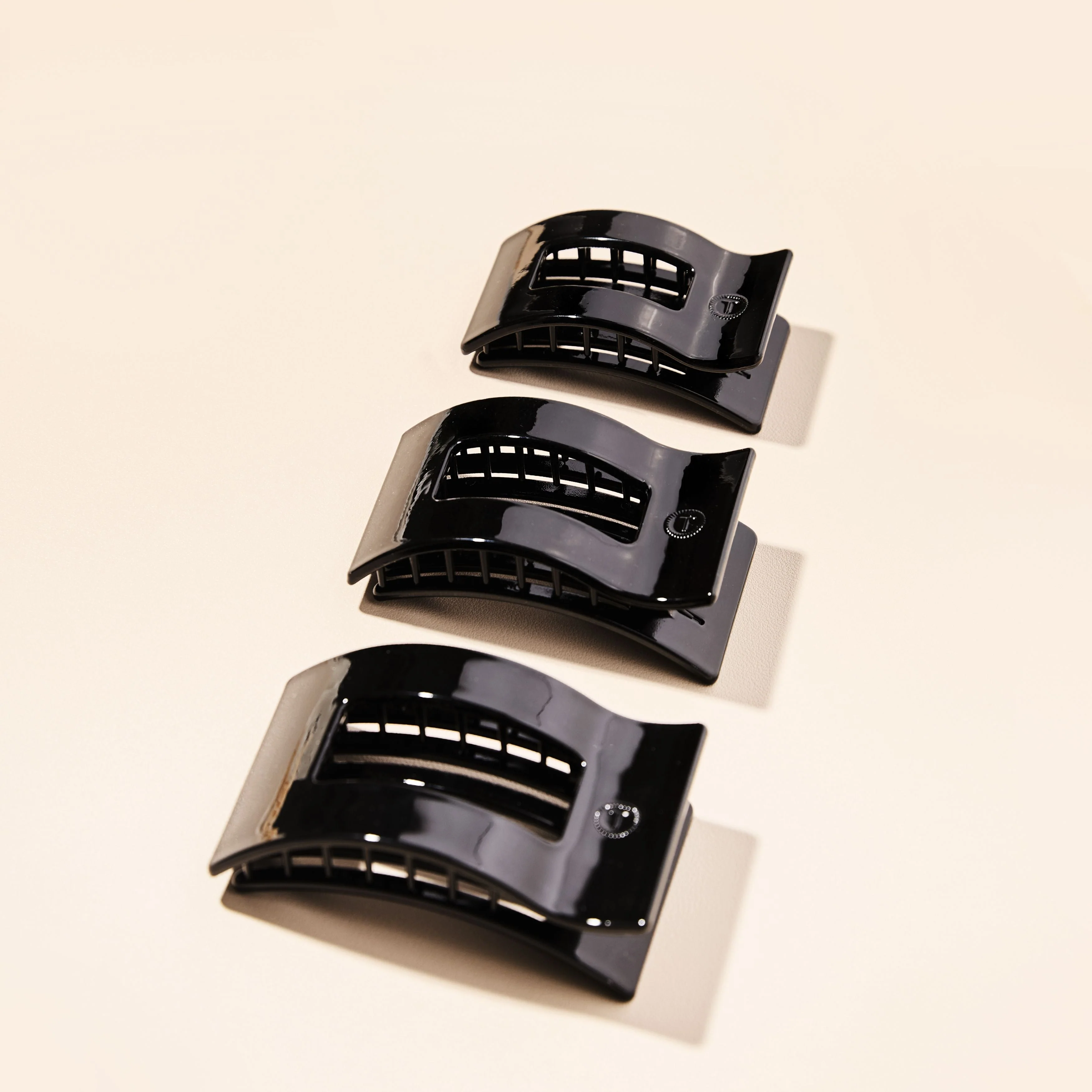 Jet Black Medium Flat Rectangle Hair Clip - Image 5