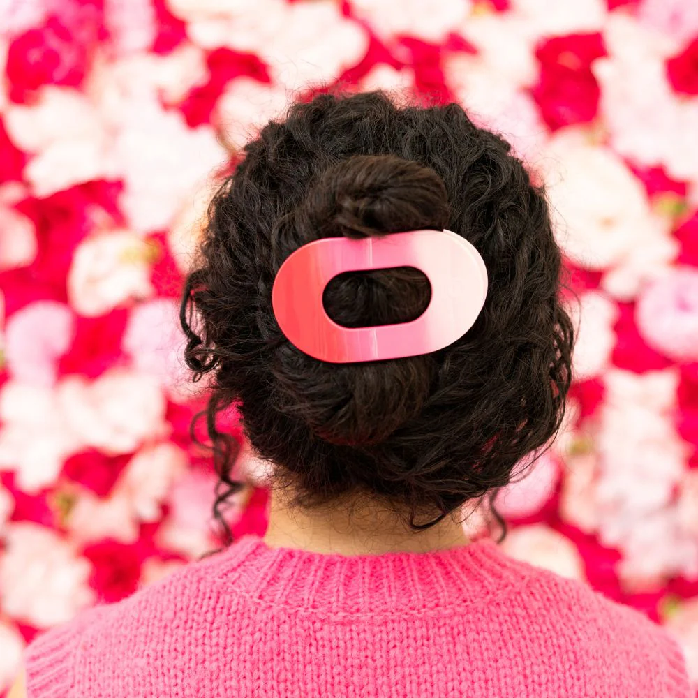 Kiss & Tell Large Flat Round Hair Clip - Image 4