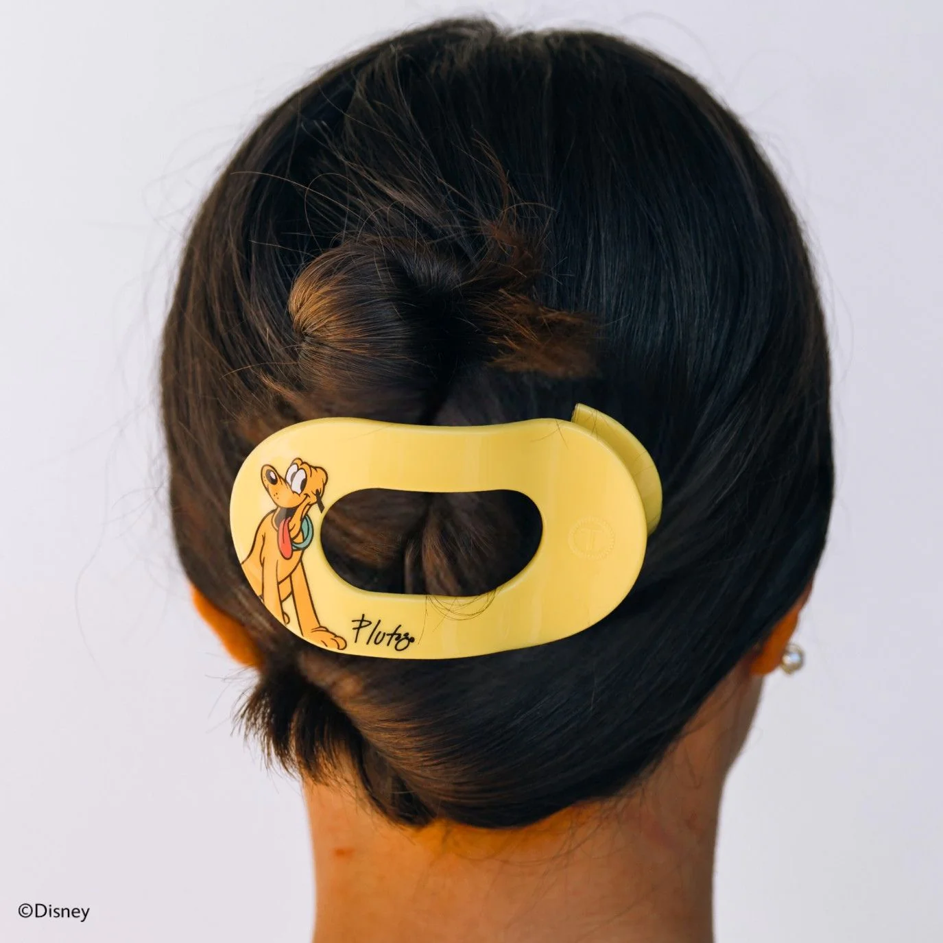 Pluto Large Flat Round Hair Clip - Image 4