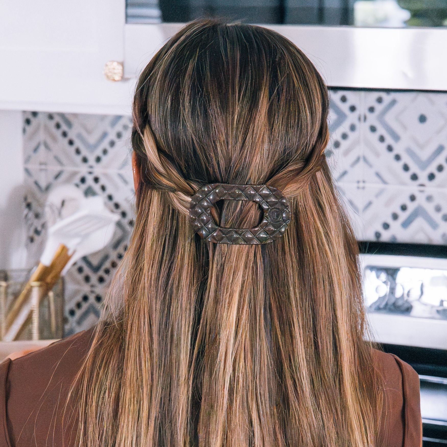 Truly Taupe Quilted Small Flat Round Hair Clip - Image 4