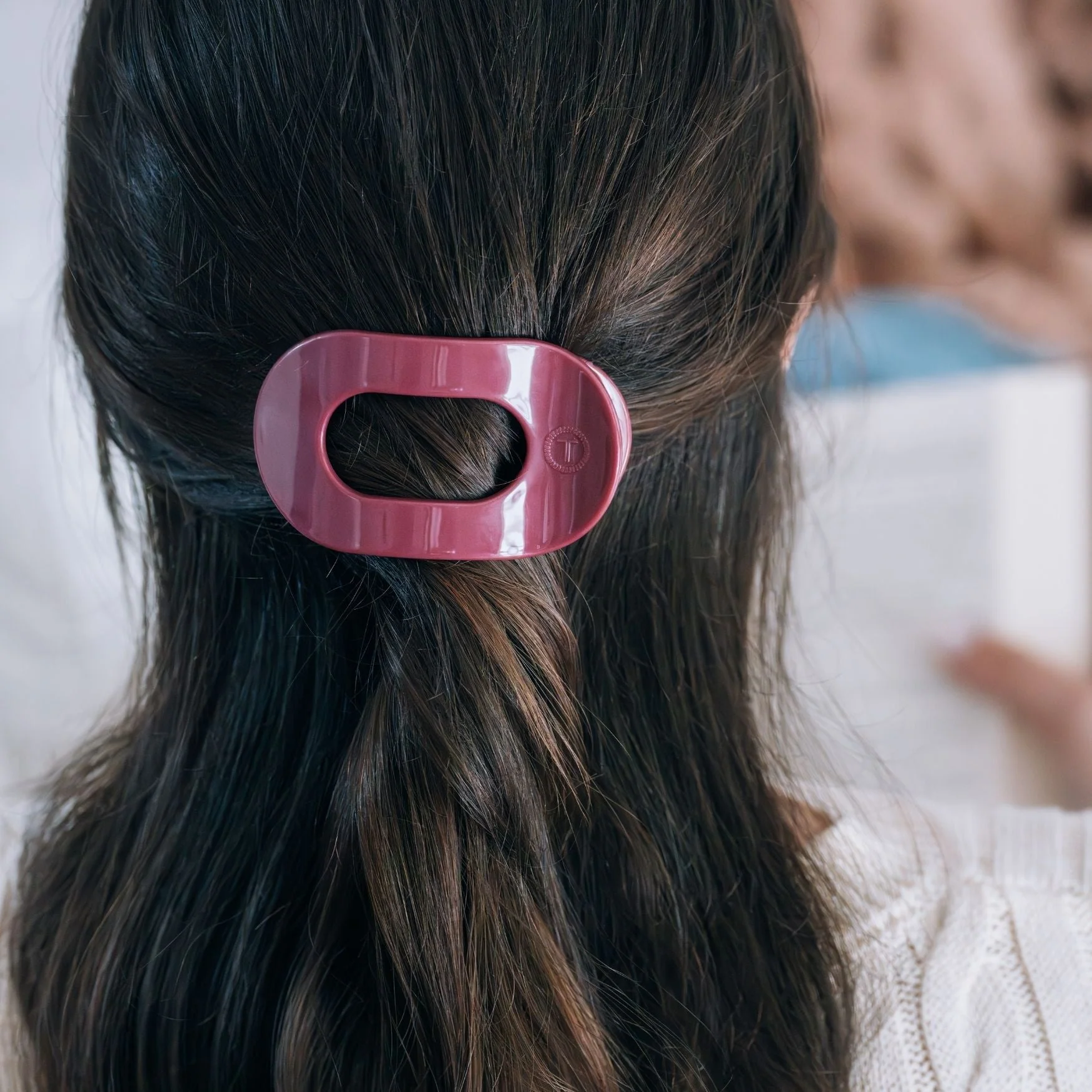 Wild Side Small Flat Round Hair Clip - Image 4